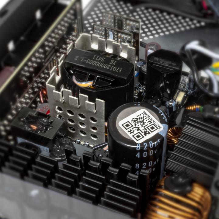 Actual product image Abysm Gaming Morpheo GX5 1000W (1000 W)
