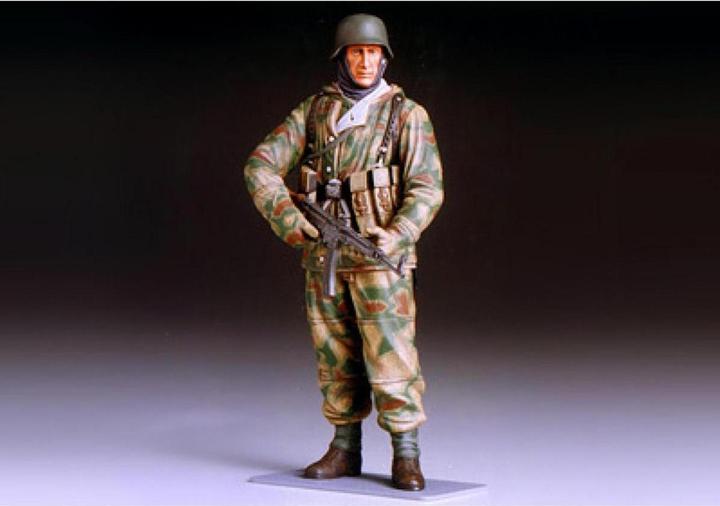 Produktbild Tamiya 1:16 WWII Figur Dt. Infant.Soldat Winter