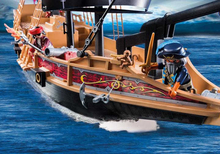 Actual product image Playmobil Piratesque battleship (6678)
