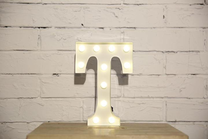 Immagine prodotto Vegas Lights Lettera T
