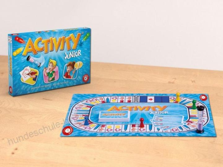 Actual product image Piatnik Activity Junior (German)