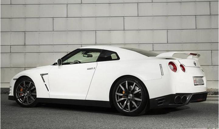 Image du produit 6h de location de la Nissan GTR Black Edition (1 pers.)