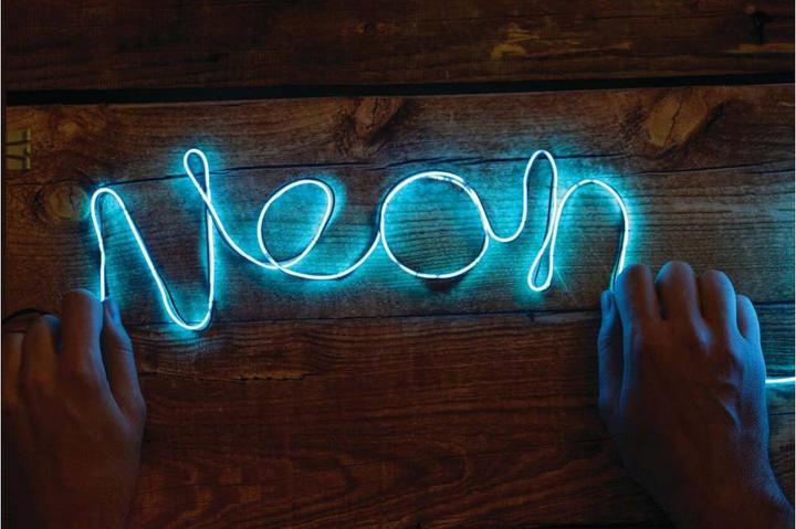 Produktbild TOP Neon Leuchtschrift blau