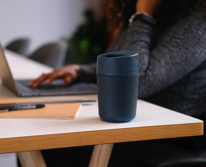 Actual product image Joseph Joseph Sipp Travel Mug with Hinged Lid - 454 ml 16 fl. oz - Blue (0.45 l)
