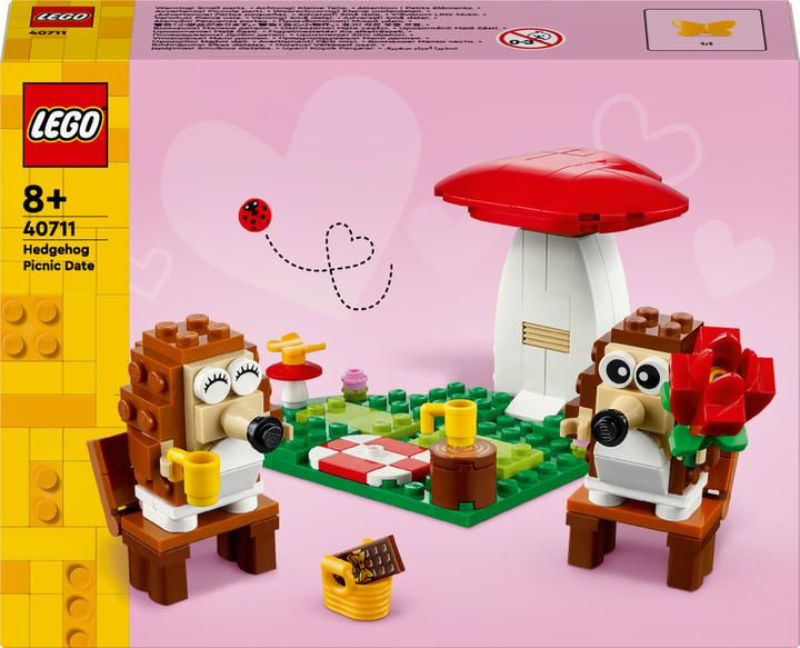 Actual product image LEGO Hedgehogs and their picnic date (40711, LEGO Seasonal Sets)