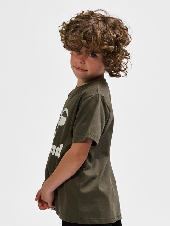Actual product image hummel hmlTRES T-SHIRT S/S (122)