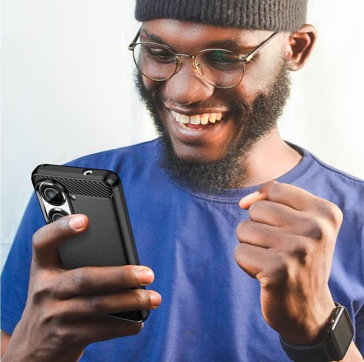 Produktbild Screenguard Carbon Brushed Case (Asus Zenfone 9)