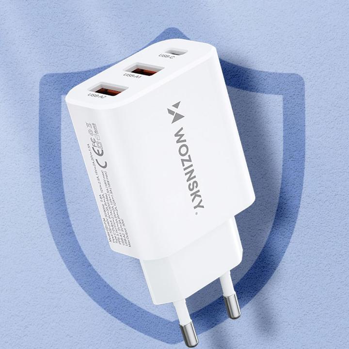 Actual product image Wozinsky CWCUCW 30W USB-C / 2 x USB-A wall charger - white (30 W)