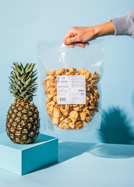 Produktbild KoRo Bio vakuum getrocknete und gepuffte Ananasstücke (500 g)