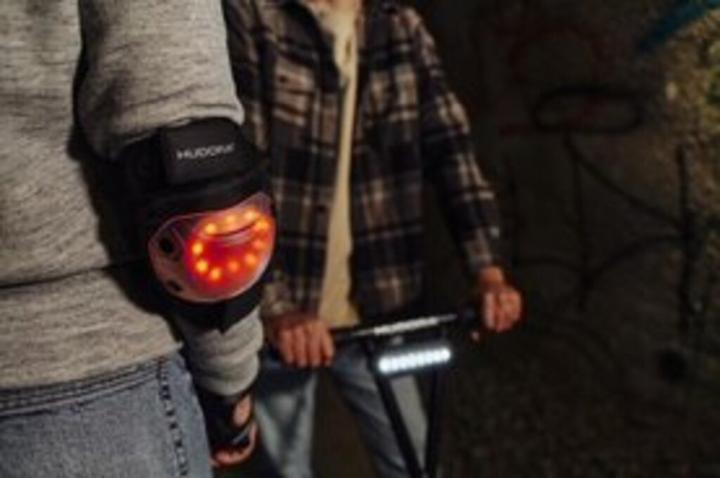 Produktbild Hudora Protektoren LED (M, Ellbogenschoner, Knieschoner, Einzelstück)