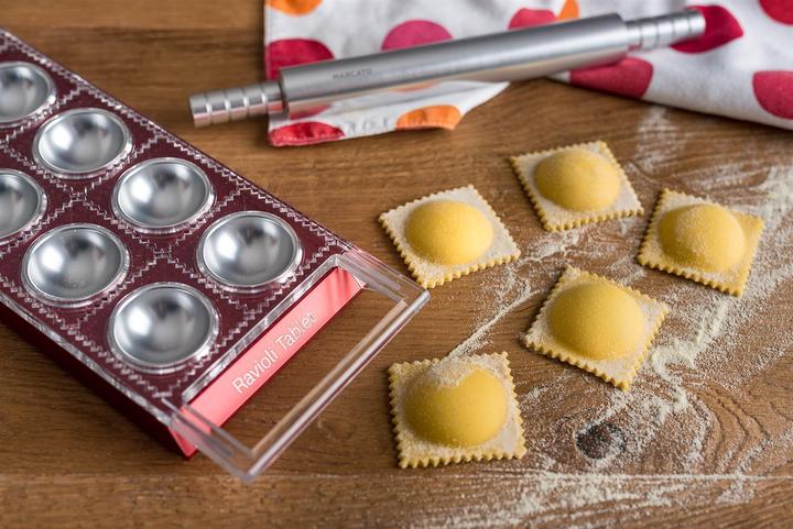 Actual product image Marcato Ravioli mould round