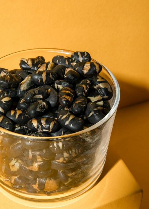 Actual product image KoRo Black soya beans, roasted and salted (750 g)