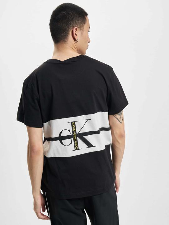 Actual product image Calvin Klein Jeans Stripe Colorblock T-Shirt - 102733 (M)