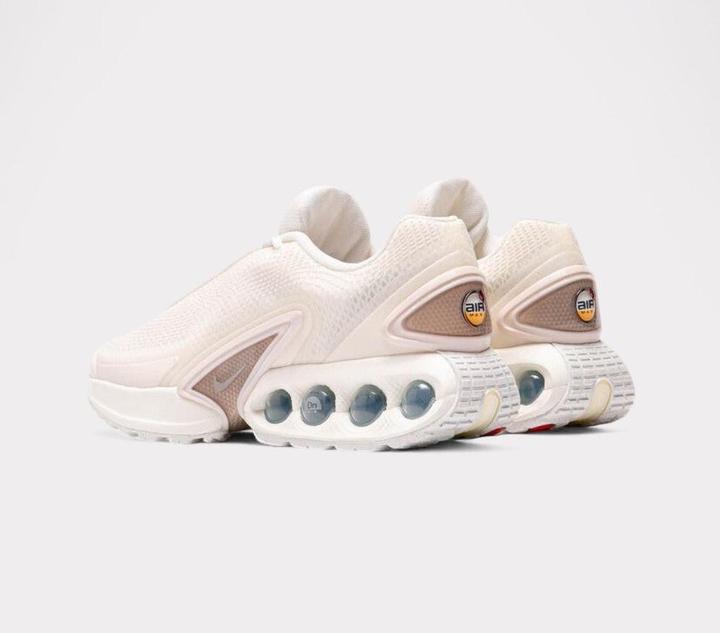 Produktbild Nike Air Max Dn (39)