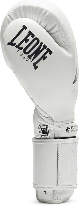 Actual product image Leone Boxing Gloves The Greatest White GN111 (18 OZ)