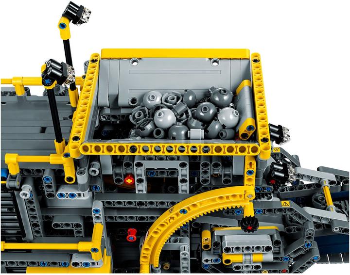 Actual product image LEGO Bucket wheel excavator (42055, LEGO Technic)