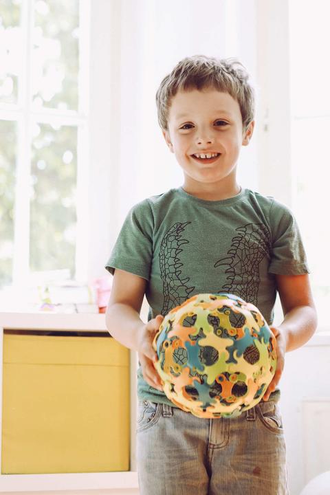 Produktbild Binabo Konstruktionsspiel More than a ball