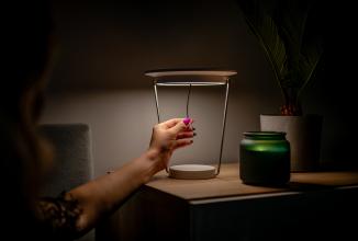 Image du produit Humanas HS-ML01 Miroir de maquillage avec éclairage LED USB (20 x 20 x 30 cm)