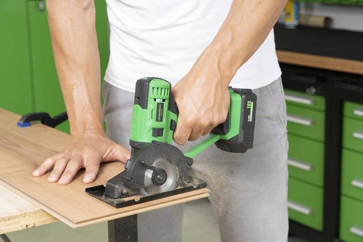 Actual product image Hammersmith Multitool