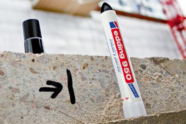 Actual product image Edding Industriemarker 950 (Black, 10 mm, 1 x)