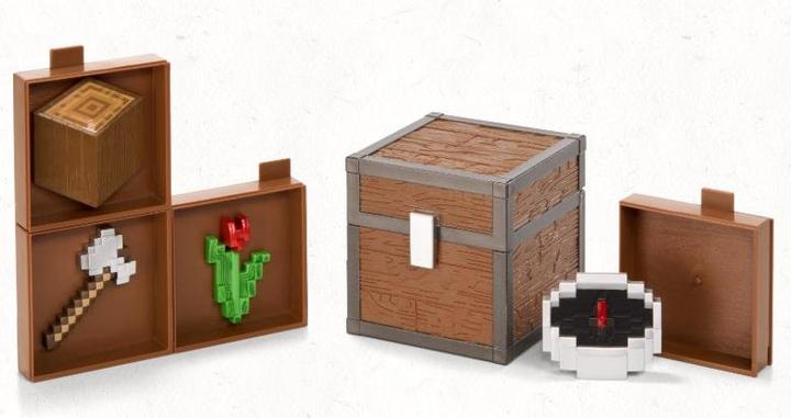 Actual product image Noble Collection Minecraft Loot Chest Forest 10 cm
