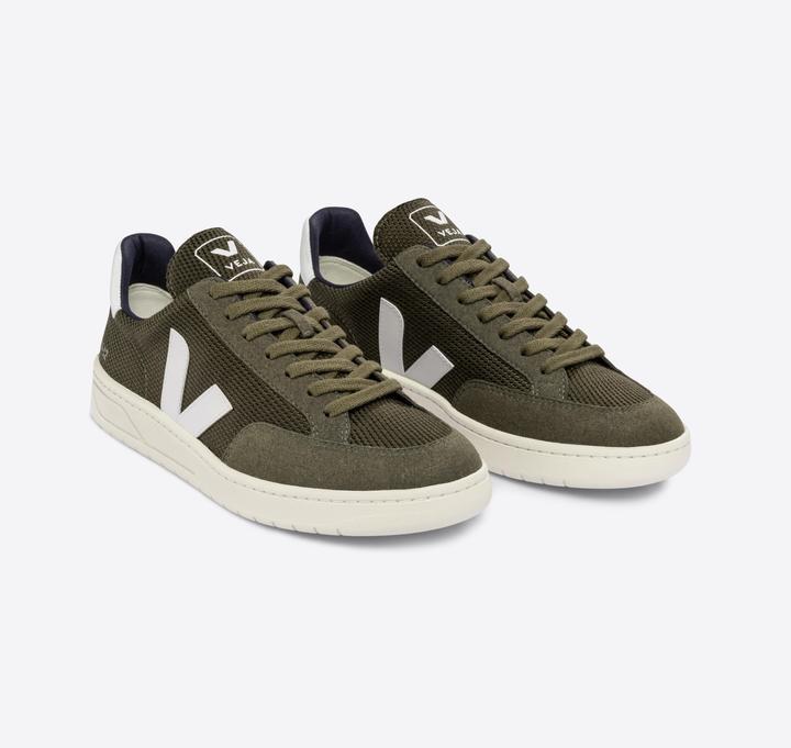 Actual product image Veja V-12 (44)