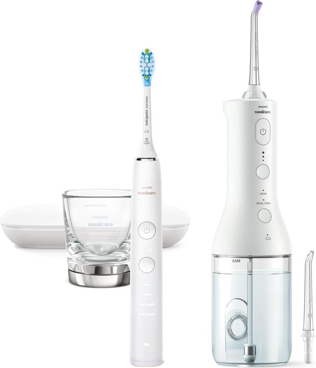1x C3 brush head, 1x F3 Quad Stream nozzle, 1x DiamondClean 9000, 1x Wireless Power Flosser, 1x USB charging cable, 1x USB wall charger, 1x USB travel case, 1x F1 standard nozzle, 1x charging glass