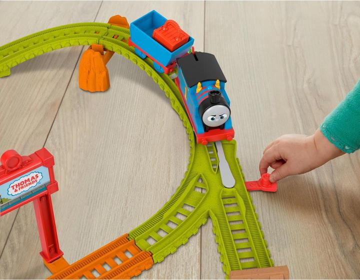 Produktbild Fisher-Price Zestaw z lokomotywą z napędem tomek i przyjaciele, tomek
