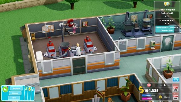 Produktbild Sega Two Point Hospital (Xbox Series X, Xbox One X, IT)