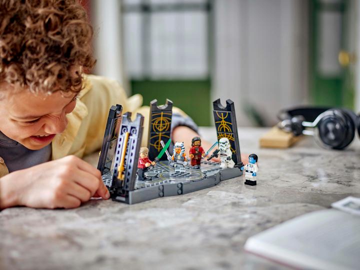 Produktbild LEGO Ahsoka Tanos Duell auf Peridea (75385, LEGO Star Wars)