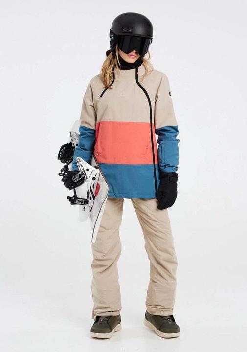 Actual product image Protest Women's Prtlimia Snowjacket (40)