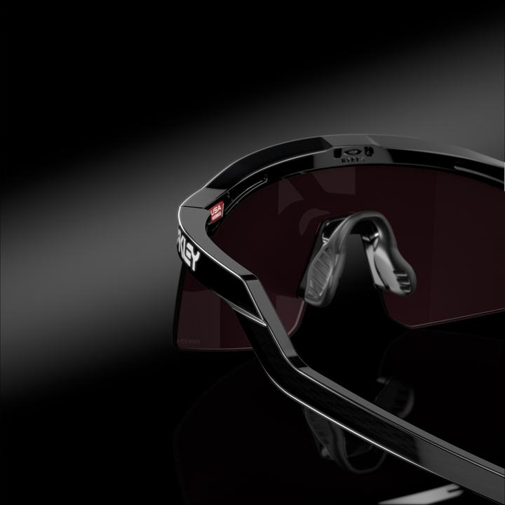 Actual product image Oakley Hydra (Black, Black)