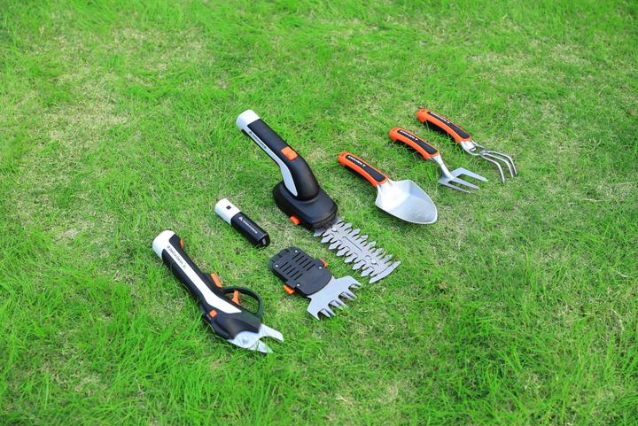 Actual product image Yard Force Vita Toolbox 6 in 1 4 Volt (Cordless hedgecutters)