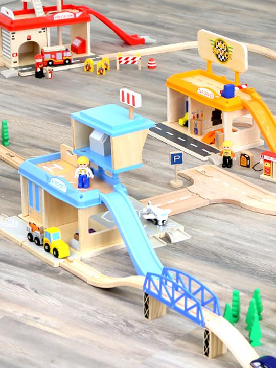 Produktbild small foot Autowerkstatt mit Tankstelle