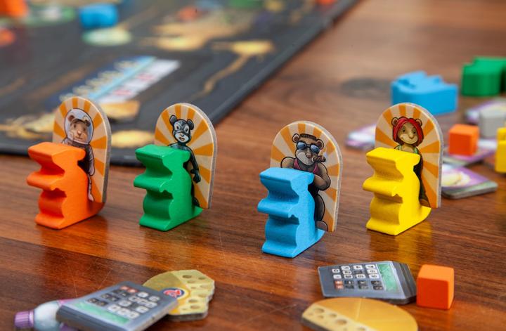 Immagine prodotto Pegasus 51232G - First Rat - Gioco da tavolo, per 1-5 giocatori dai 10 anni in su (edizione DE/EN) (Inglese)