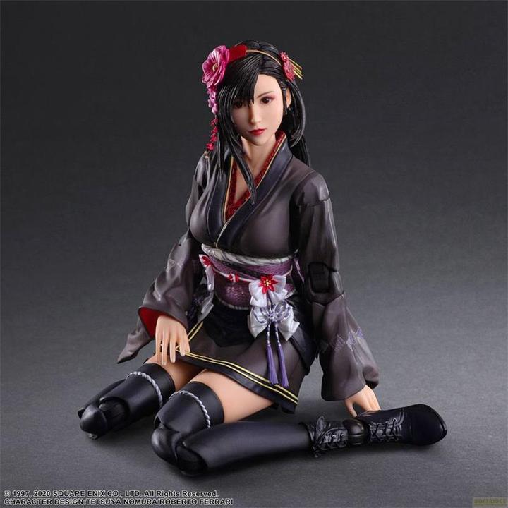 Actual product image Square Enix Final Fantasy VII Remake Play Arts Kai action figure Tifa Lockhart Exotic Dress Ver. 25 cm