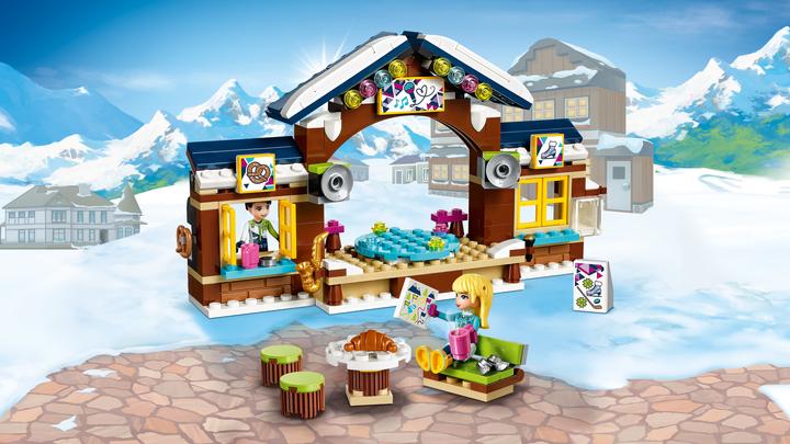 Image du produit LEGO Patinoire dans la station de sports d'hiver (41322, LEGO Friends)