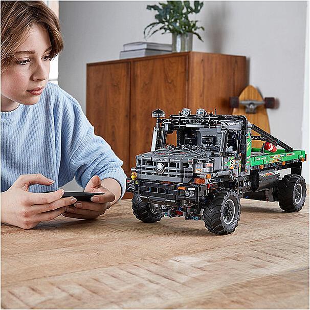 Produktbild LEGO Mercedes-Benz Zetros Offroad-Truck (42129, LEGO Technic)