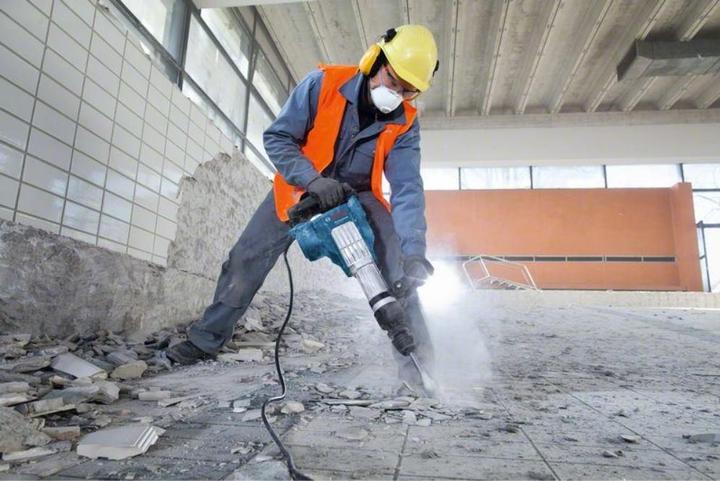 Actual product image Bosch Professional Impact hammer with SDS max GSH 11 VC, with additional handle (Electrical connection)