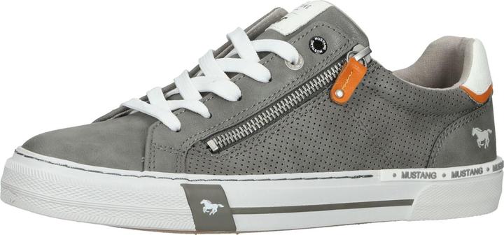 Image du produit Mustang Cette chaussure à lacets très tendance est un must have de la saison. La chaussure est dotée d'une (42)