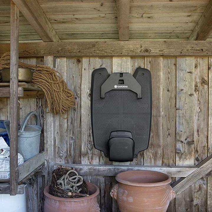 Produktbild Gardena Wandhalterung (Mähroboter, Gartenmaschinen Aufbewahrung)