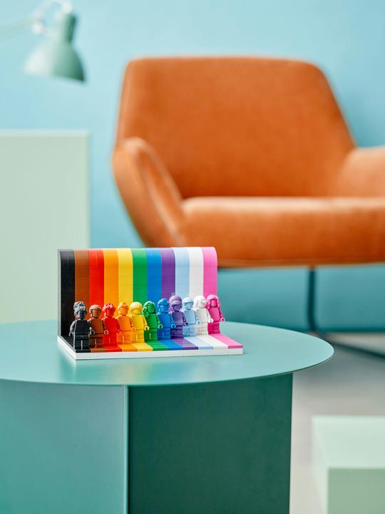 Actual product image LEGO Everyone is special (40516, LEGO Architecture, LEGO Rare Sets)