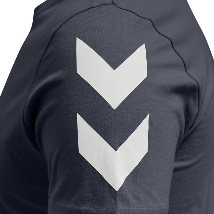 Image du produit hummel Legacy Chevron T-Shirt (XS)