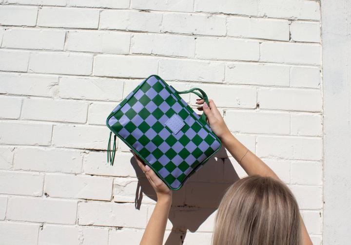 Image du produit Tender Love + Carry Grn Lilac Gambit Hanging Washbag