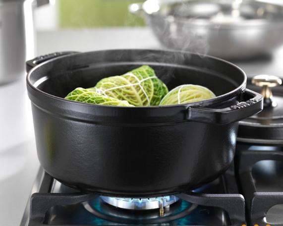 Produktbild Staub Cocotte (28 cm, Bräter + Schmortopf, Gusseisen)
