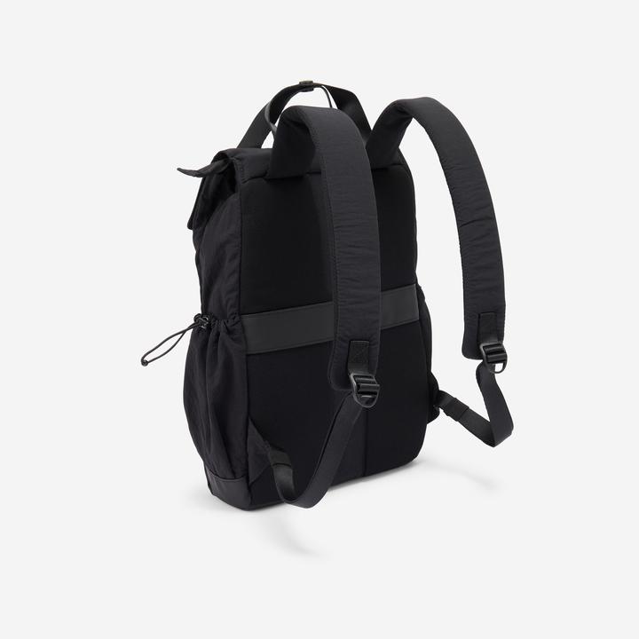 Actual product image Decathlon Small rucksack with laptop compartment (10 l)