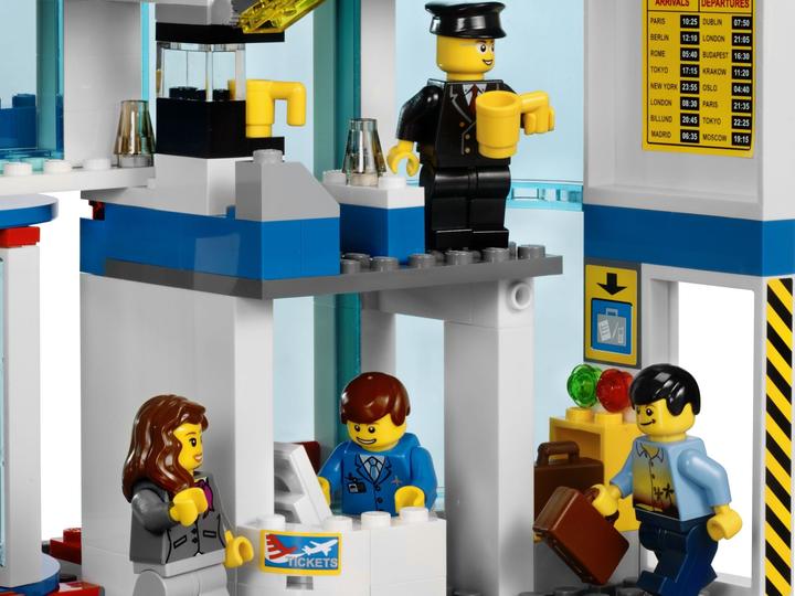 Actual product image LEGO Grosser Flughafen (3182, LEGO City)