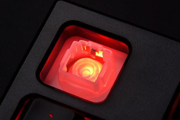 Actual product image Razer Ornata Chroma (DE, Cable)