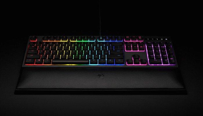 Actual product image Razer Ornata Chroma (DE, Cable)