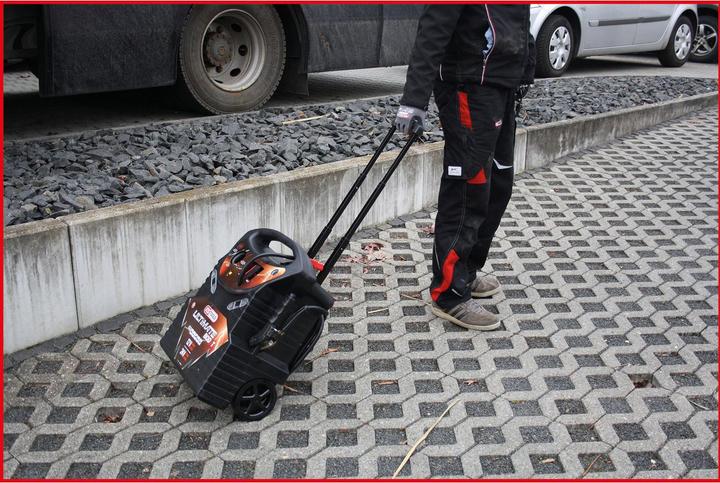 Actual product image KS Tools 12 V + 24 V battery booster, mobile jump starter 2340 A (6200 A, 25000 mAh)